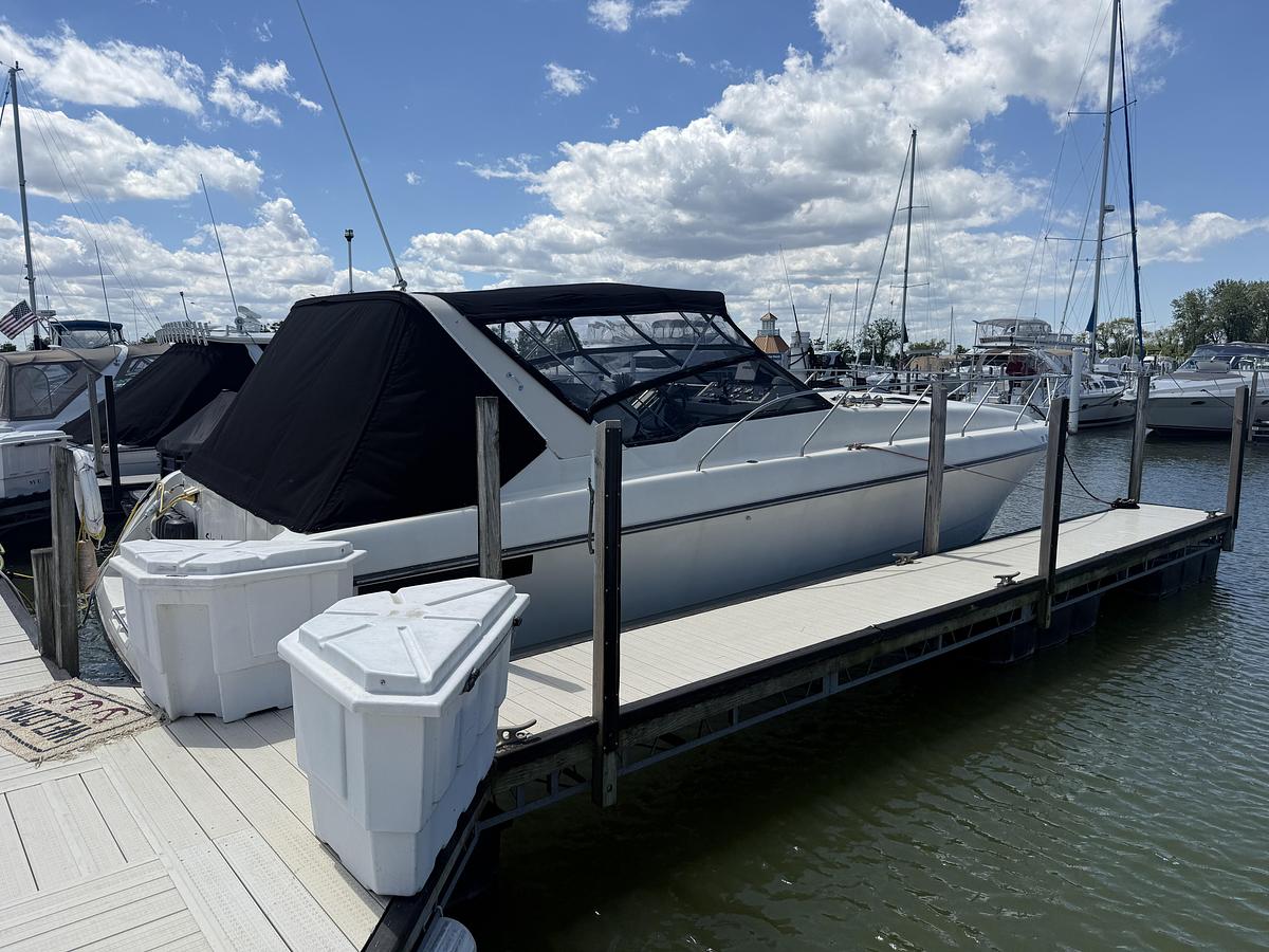 Used 1990 Silverton 34 Express