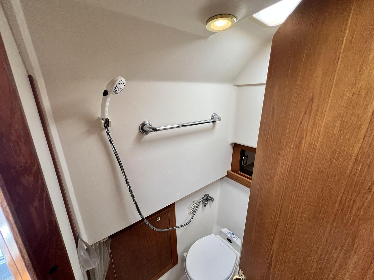 Used 2001 Mainship 34 Pilot