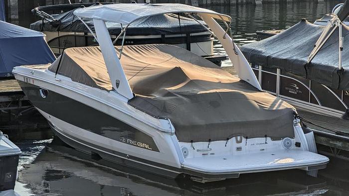 Used Regal 26 FasDeck