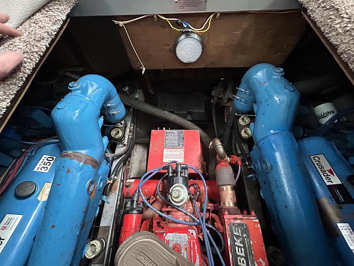 Used 1986 Marinette 39' Double Cabin