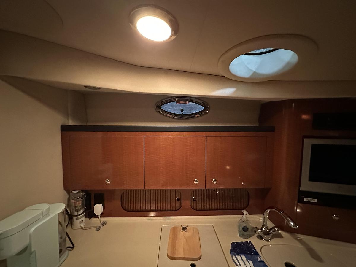 Used 2004 Sea Ray 340 Sundancer