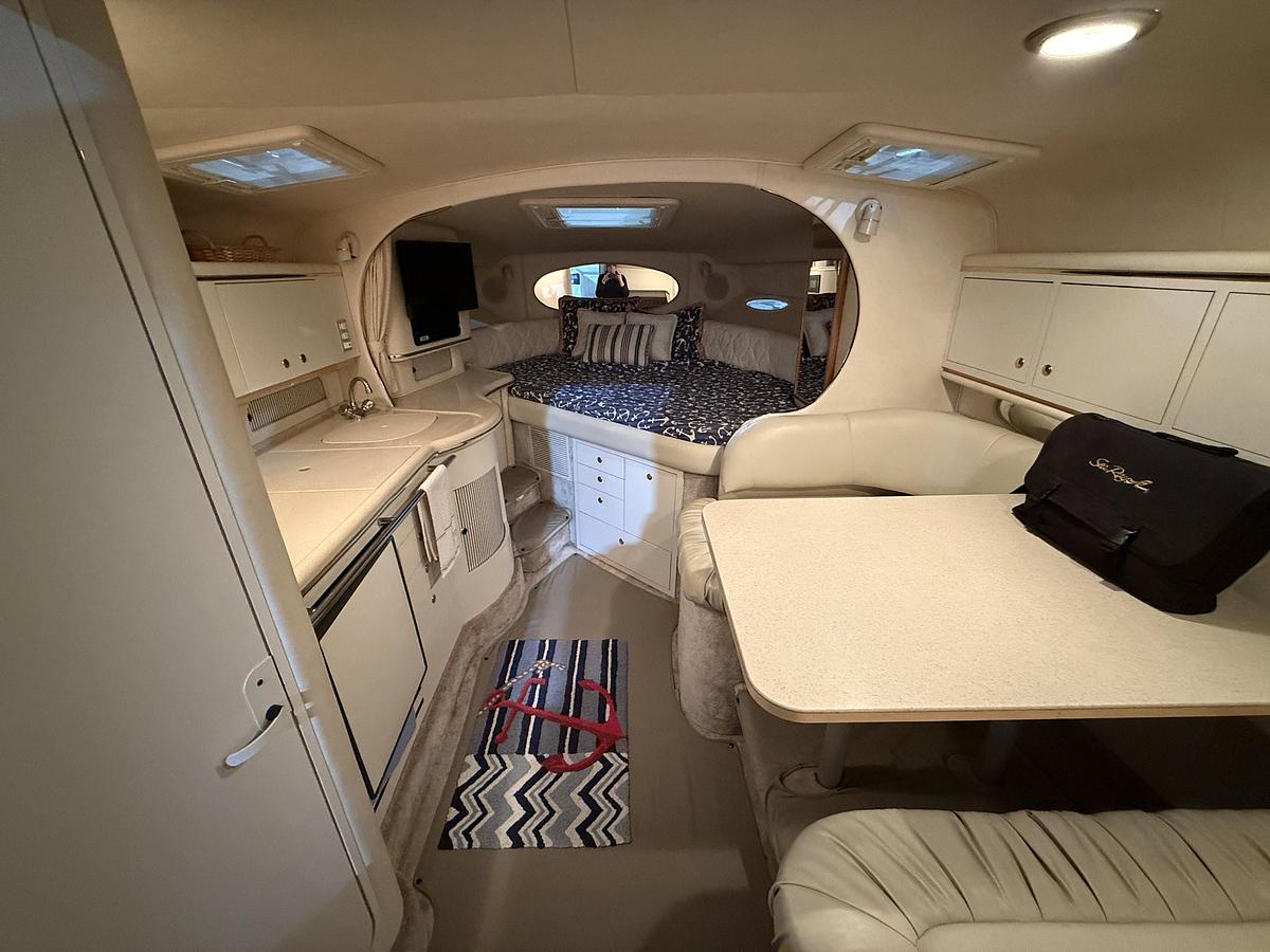 Used 2000 Sea Ray 310 Sundancer