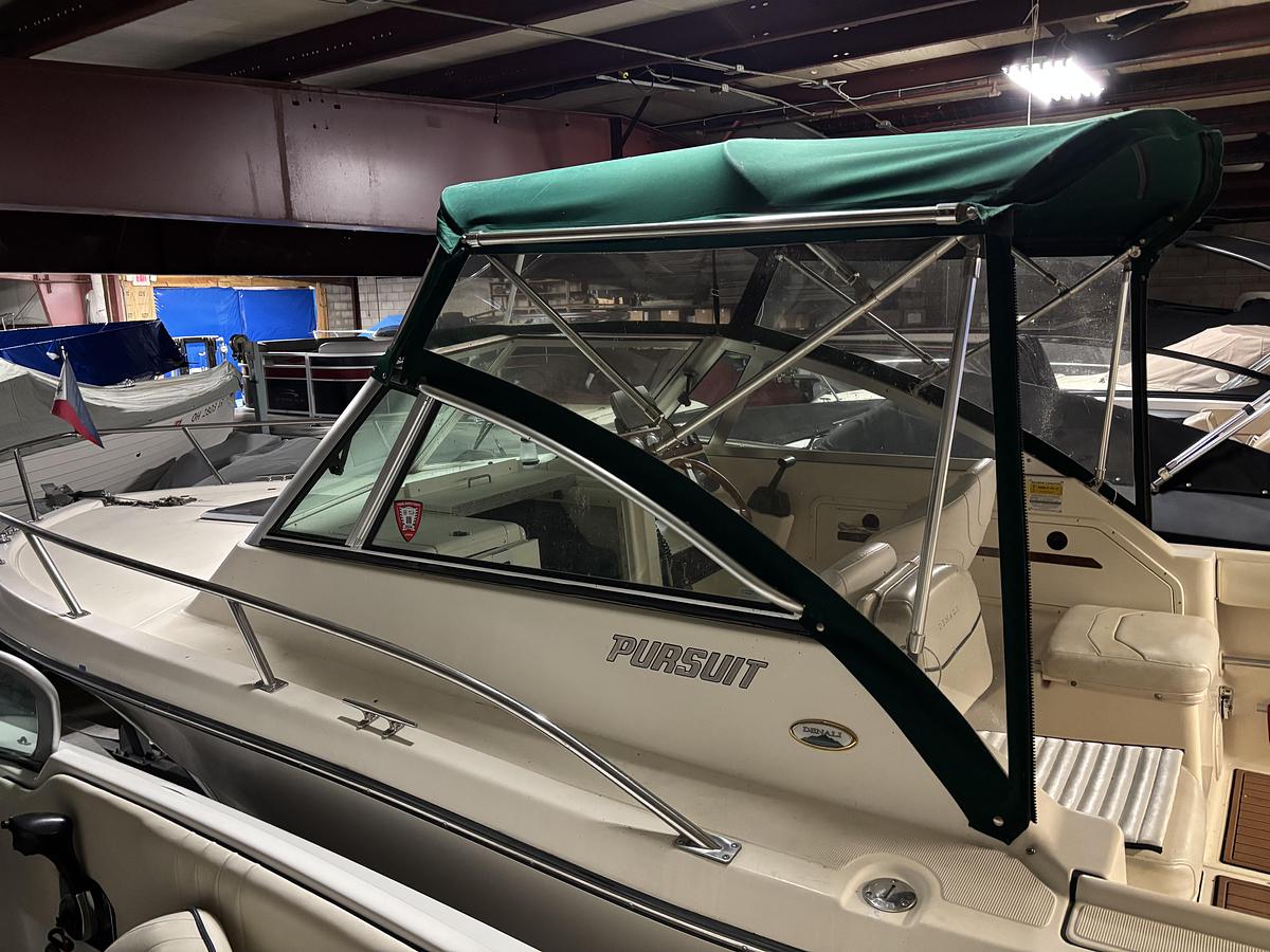 Used 1999 Pursuit 2460 Denali