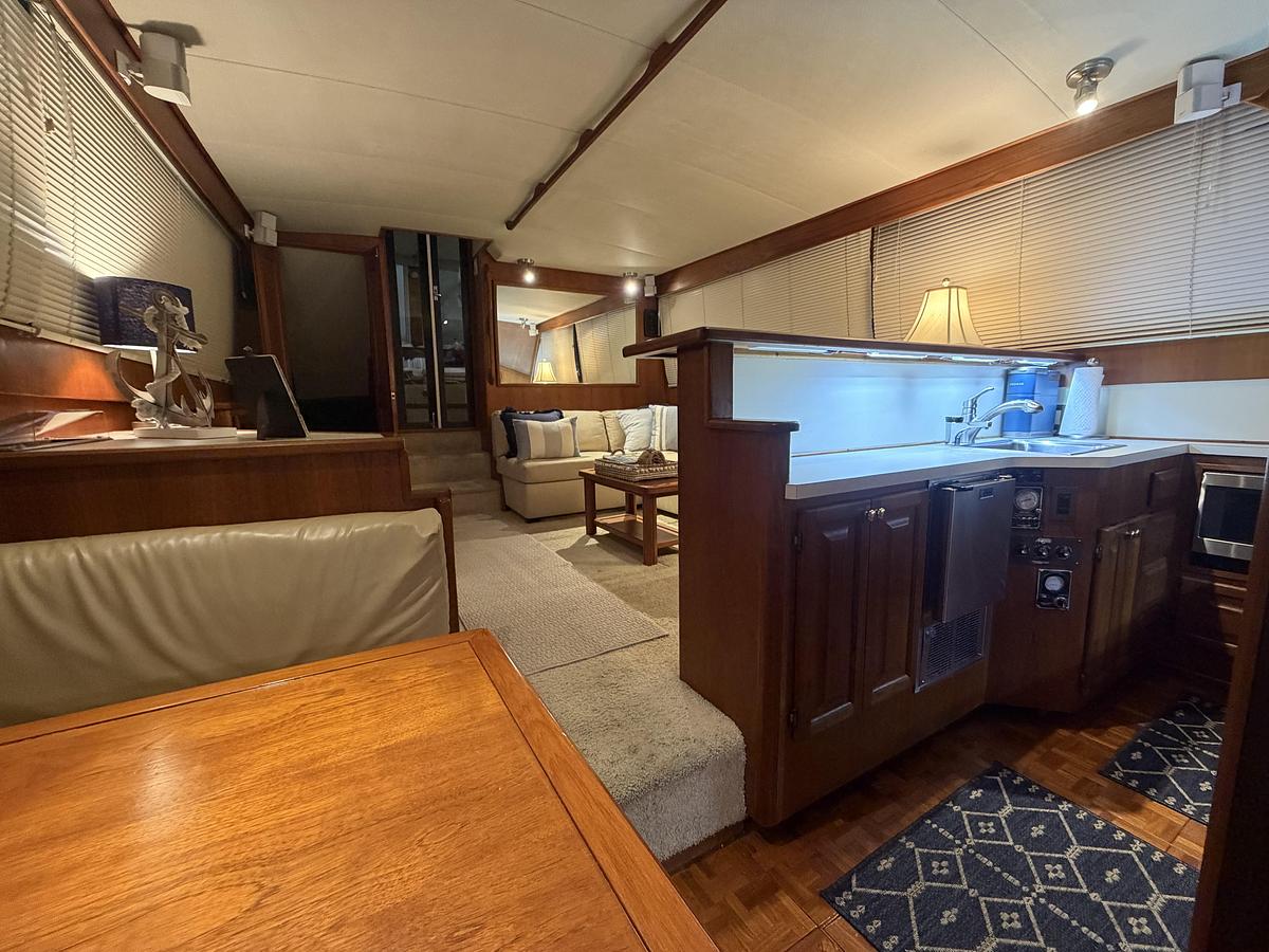 Used 1986 Viking 48 Motor Yacht