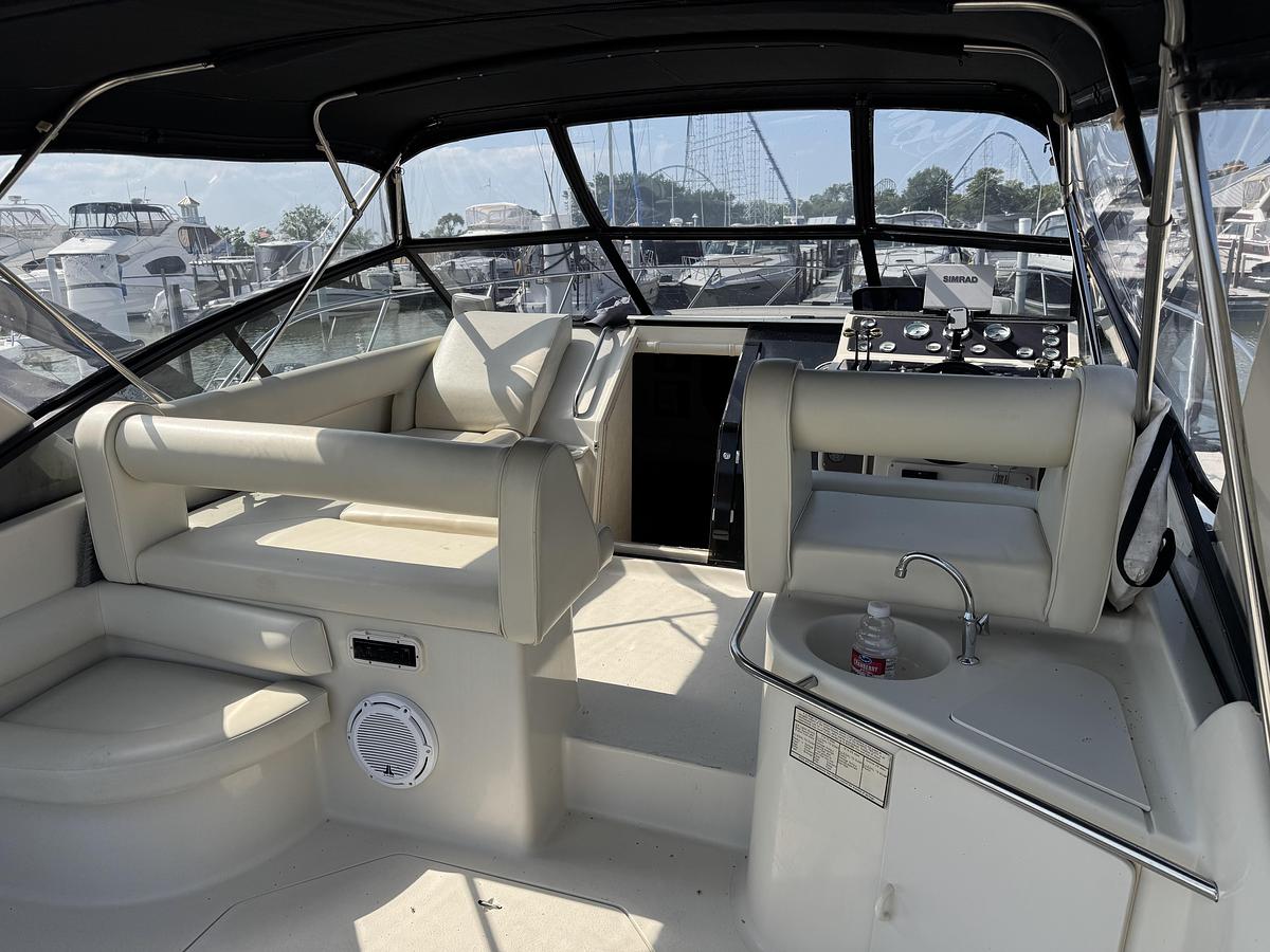Used 1990 Silverton 34 Express