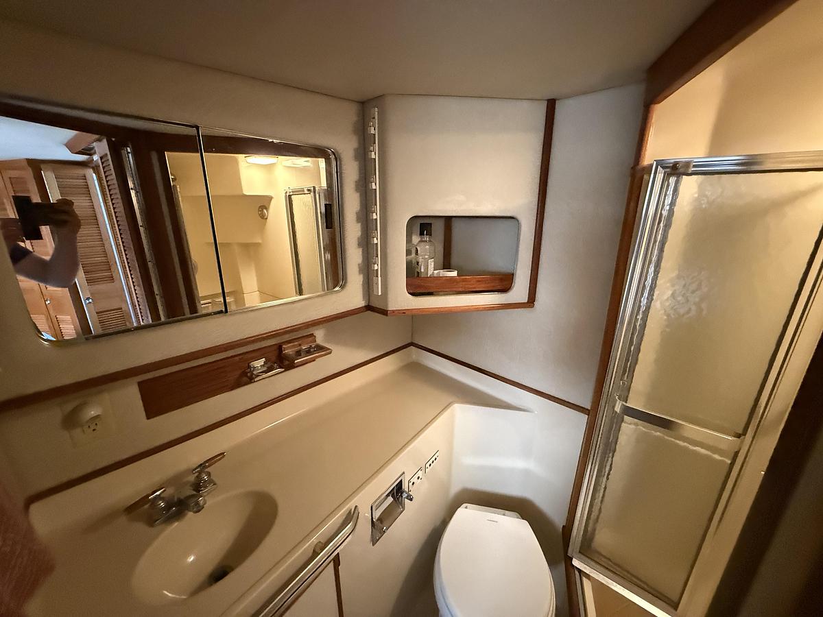 Used 1986 Sea Ray 410 Sundancer