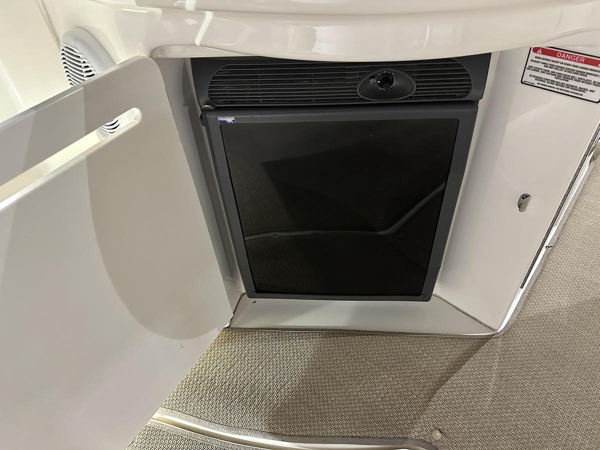 Used 2004 Sea Ray 340 Sundancer