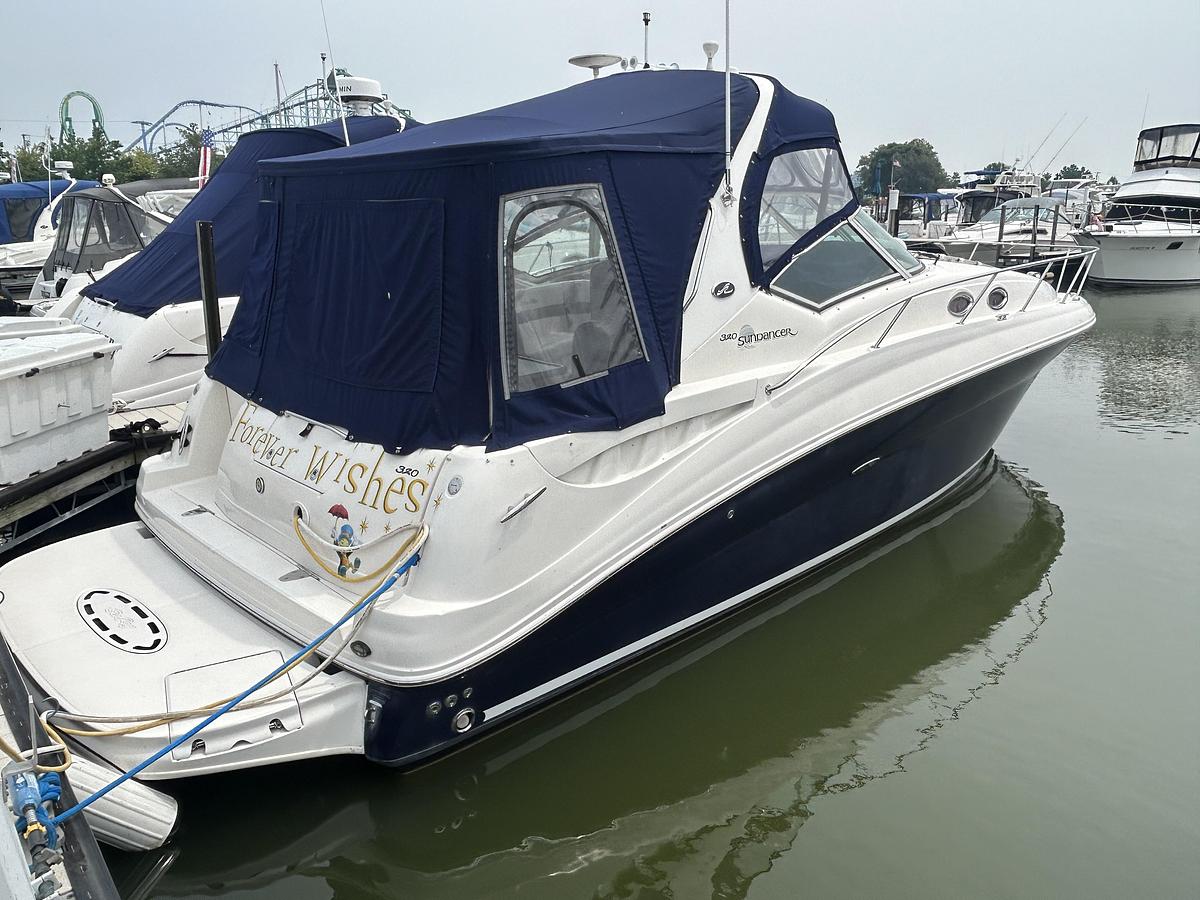 Used 2005 Sea Ray 320 Sundancer