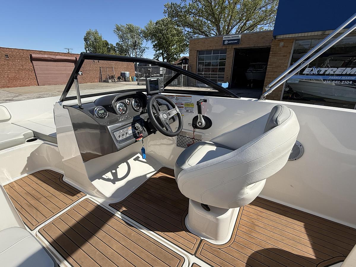 Used 2016 Bayliner VR5