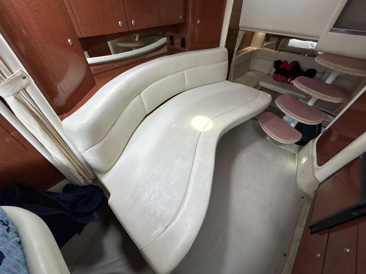 Used 2005 Sea Ray 320 Sundancer