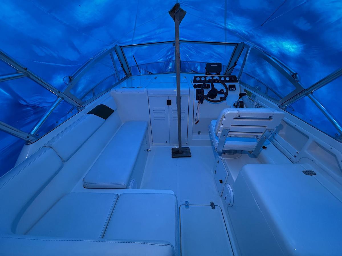 Used 1998 Pursuit 2860 Denali