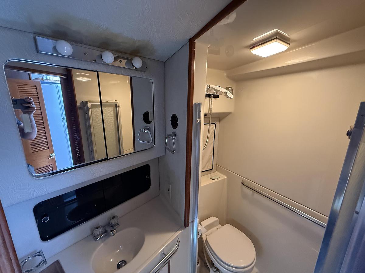 Used 1986 Sea Ray 410 Sundancer