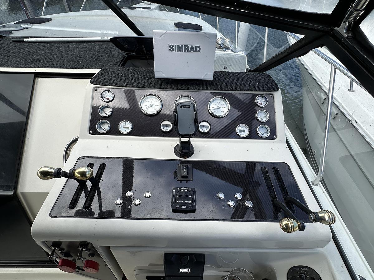 Used 1990 Silverton 34 Express