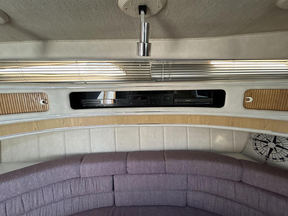 Used 1993 Sea Ray 440 Sundancer