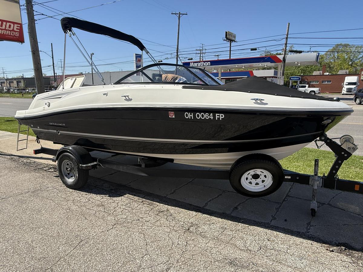 Used 2016 Bayliner VR5