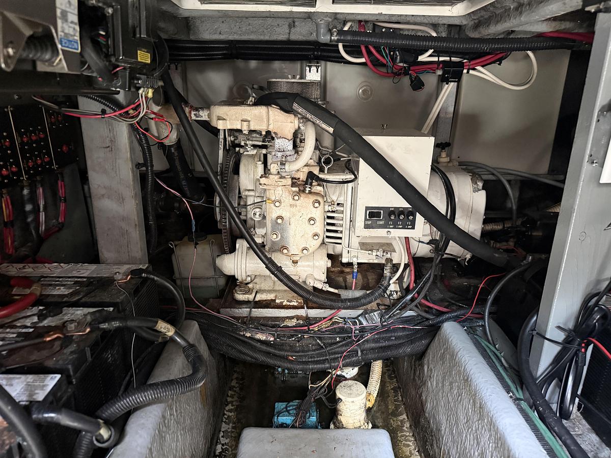 Used 1996 Sea Ray 400 Express Cruiser
