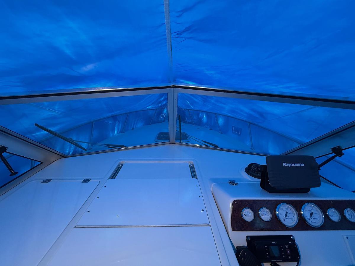 Used 1998 Pursuit 2860 Denali