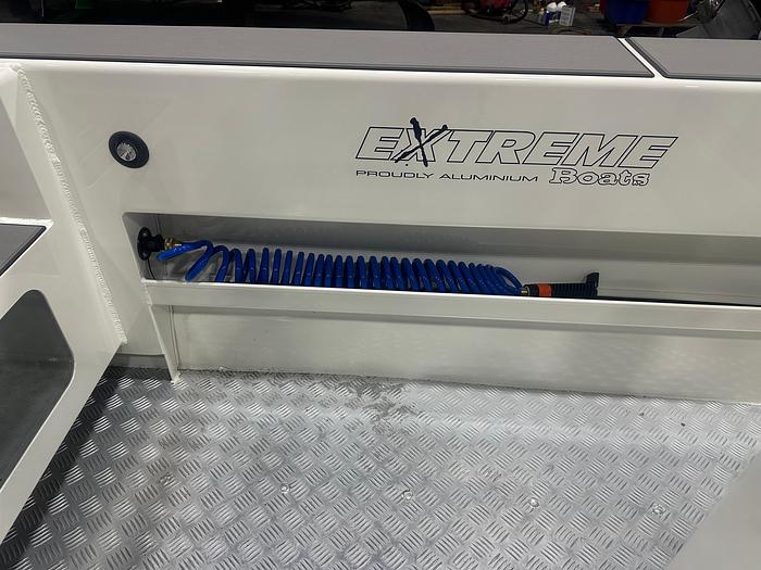 2025 Extreme Boats 645 Centre Console