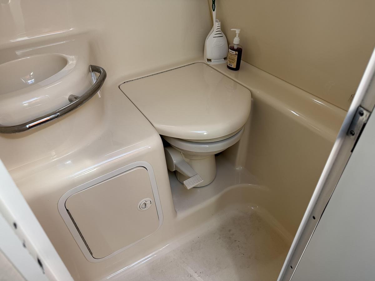 Used 2001 Sea Ray 290 Sundancer