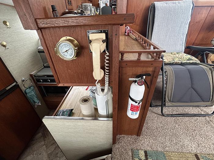 Used 1986 Marinette 39' Double Cabin