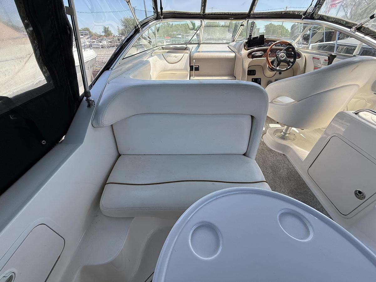 Used Sea Ray 260 Sundancer