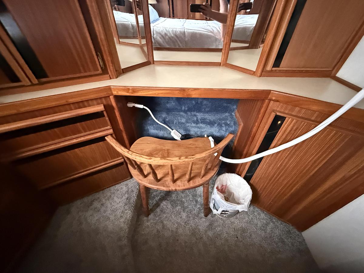 Used 1986 Sea Ray 410 Sundancer