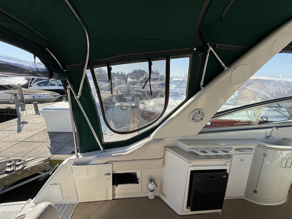 Used 2000 Monterey 322 Cruiser