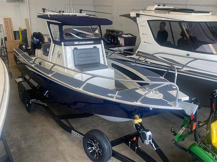 2024 Extreme Boats 745 Center Console 24ft