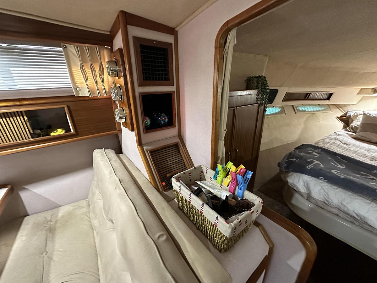 Used 1987  Sea Ray 340 Sundancer