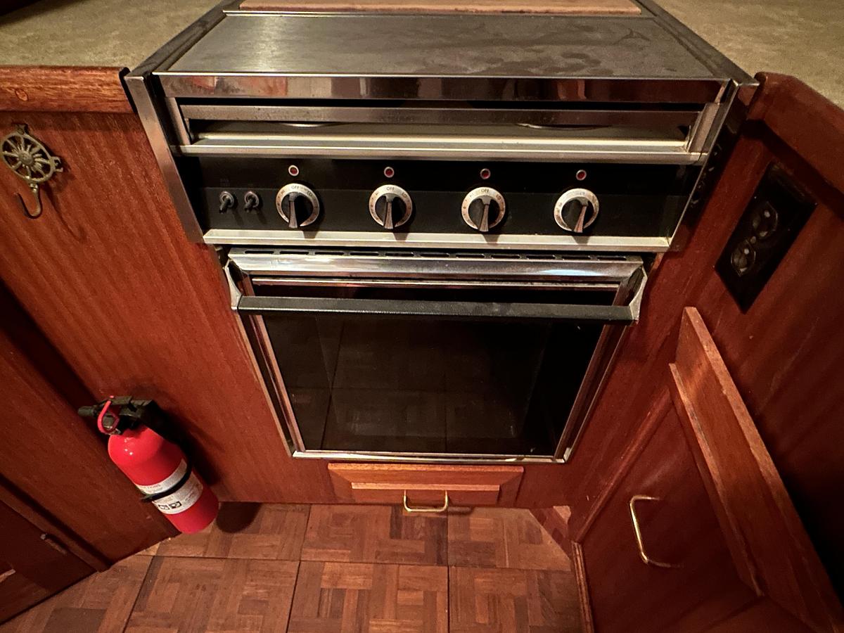 Used 1982 Egg Harbor 42 Aft Cabin Motor Yacht