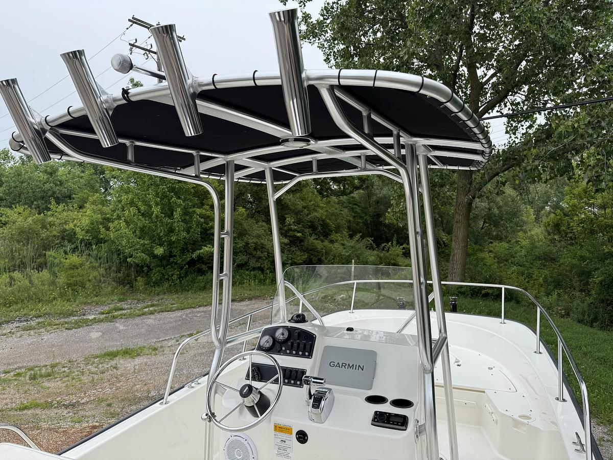 Used 2013 Boston Whaler 210 Montauk