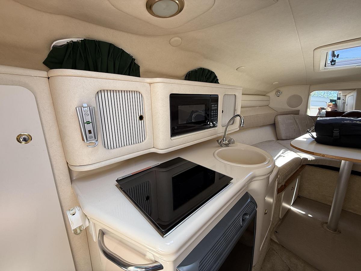 Used Sea Ray 260 Sundancer