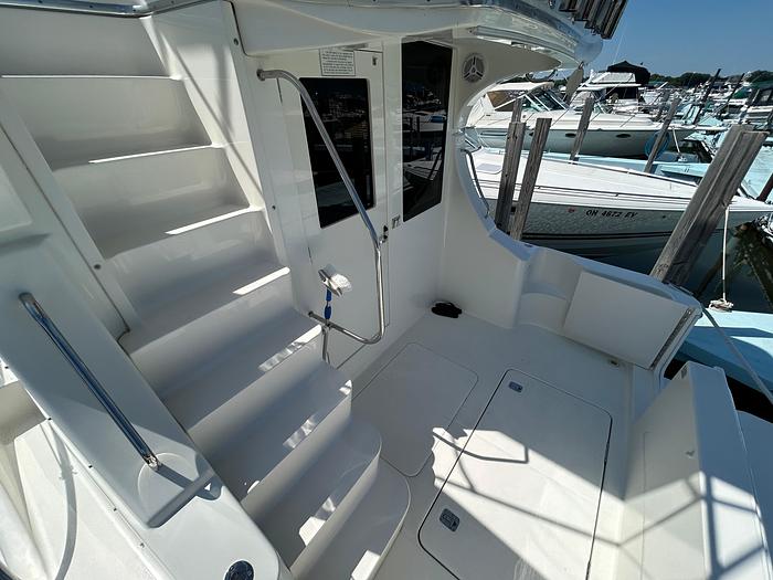 Used 2007 Silverton 33 Convertible