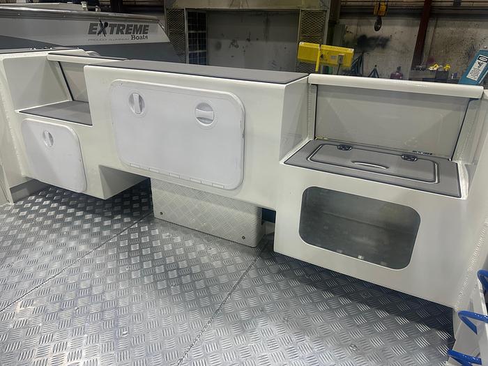 2025 Extreme Boats 645 Centre Console