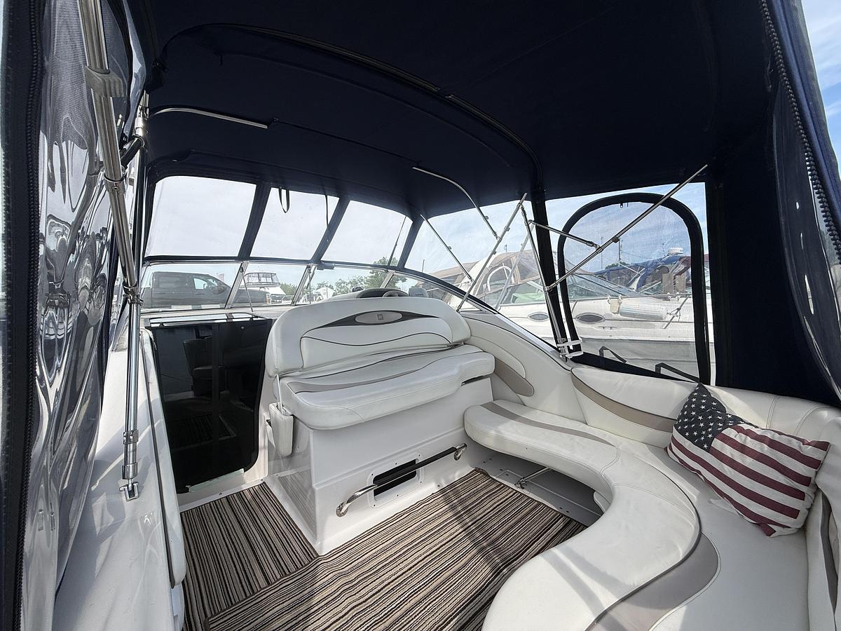 Used 1998 Four Winns 258 Vista