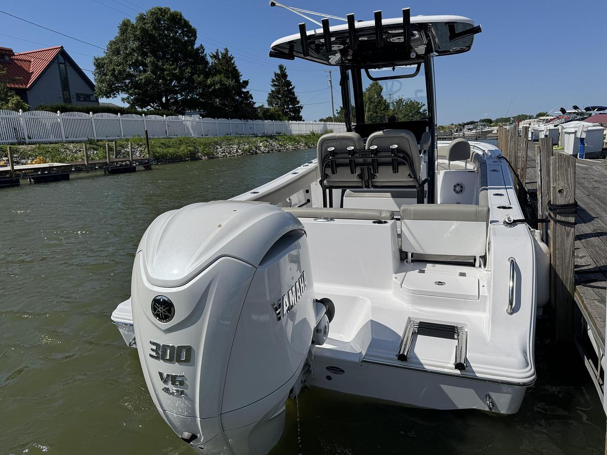 Used 2024 Sportsman 231 Heritage 231 Center Console