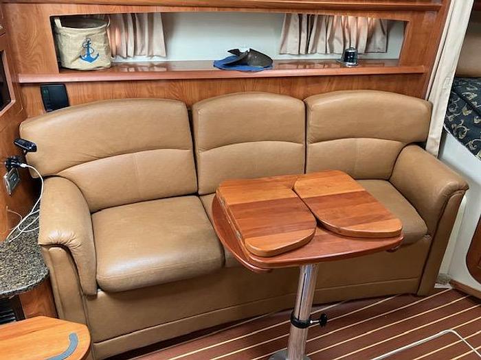 Used 2006 Four Winns 318 Vista