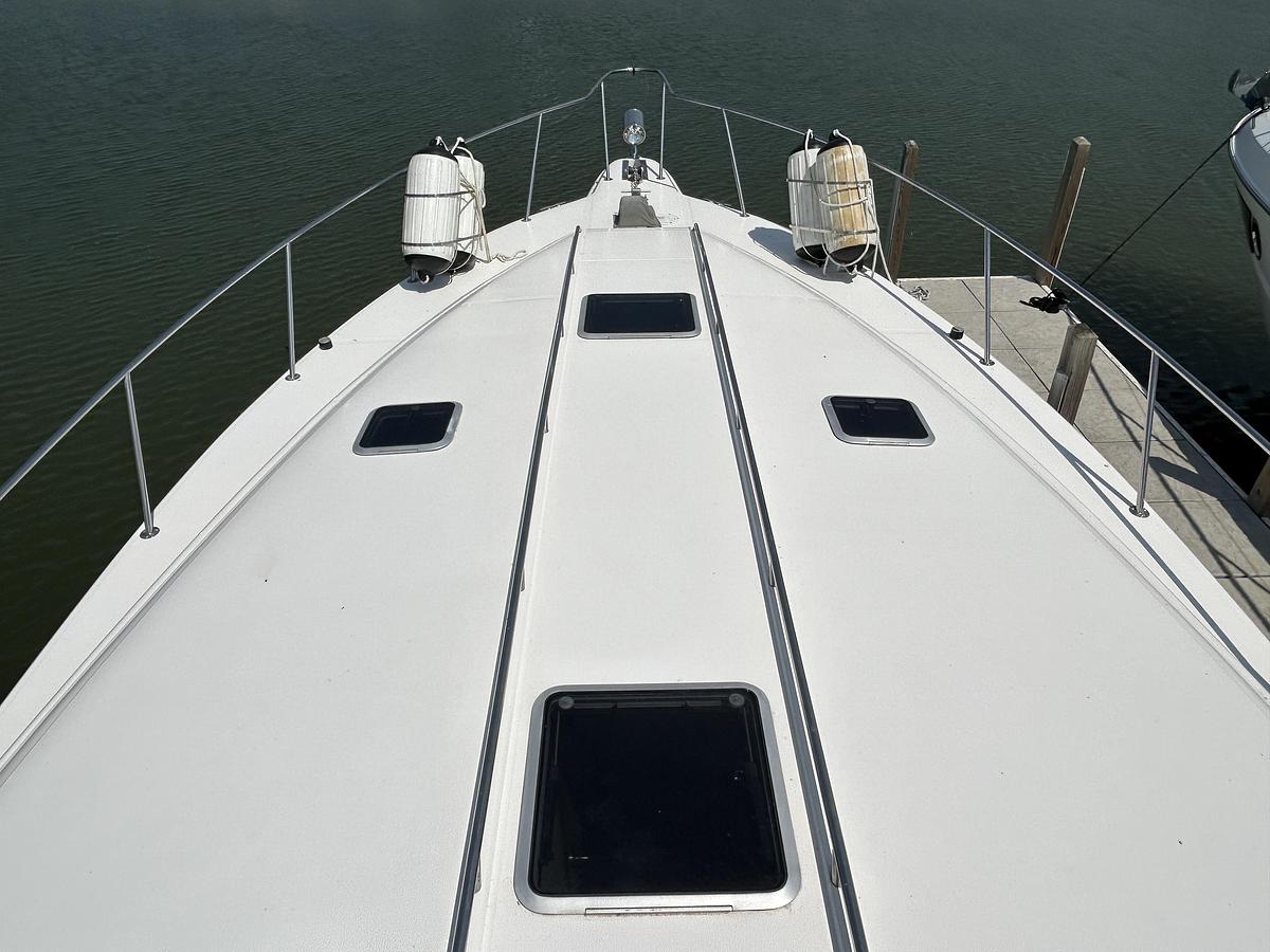 Used 1993 Sea Ray 440 Sundancer