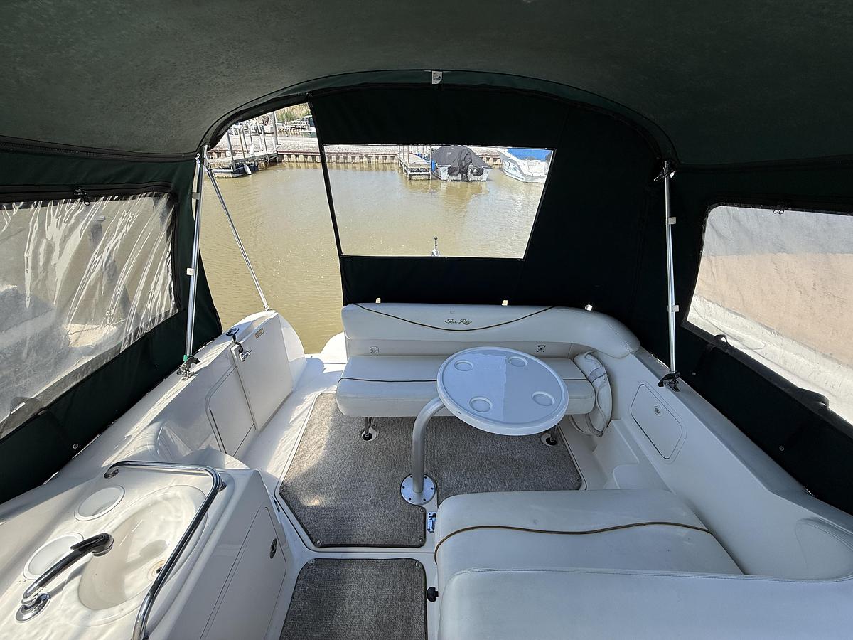 Used Sea Ray 260 Sundancer