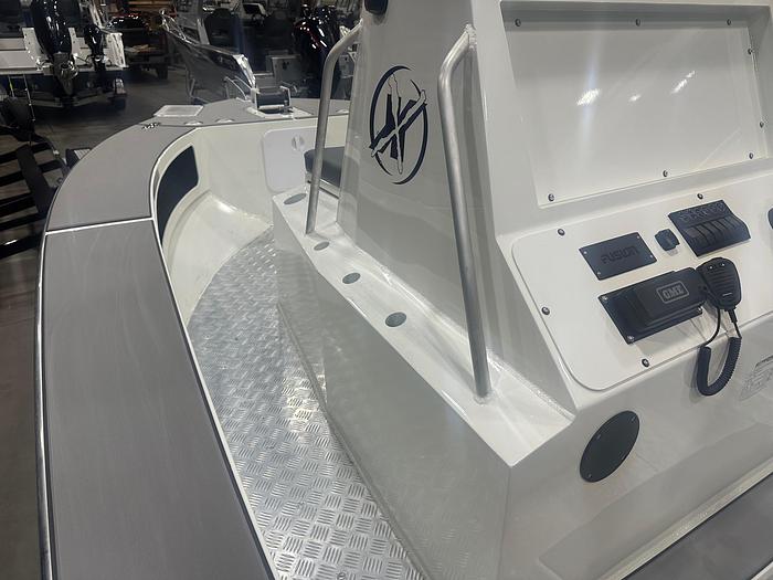 2025 Extreme Boats 645 Centre Console