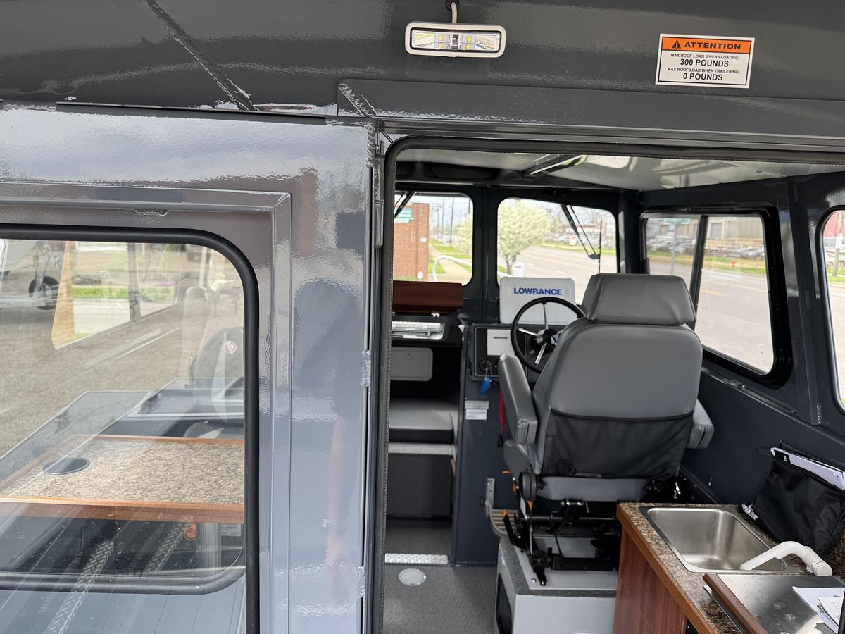 Used 2025 Hewescraft 240 Pacific Cruiser Hardtop