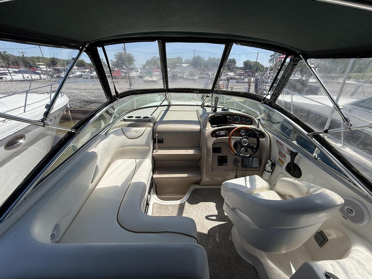 Used Sea Ray 260 Sundancer