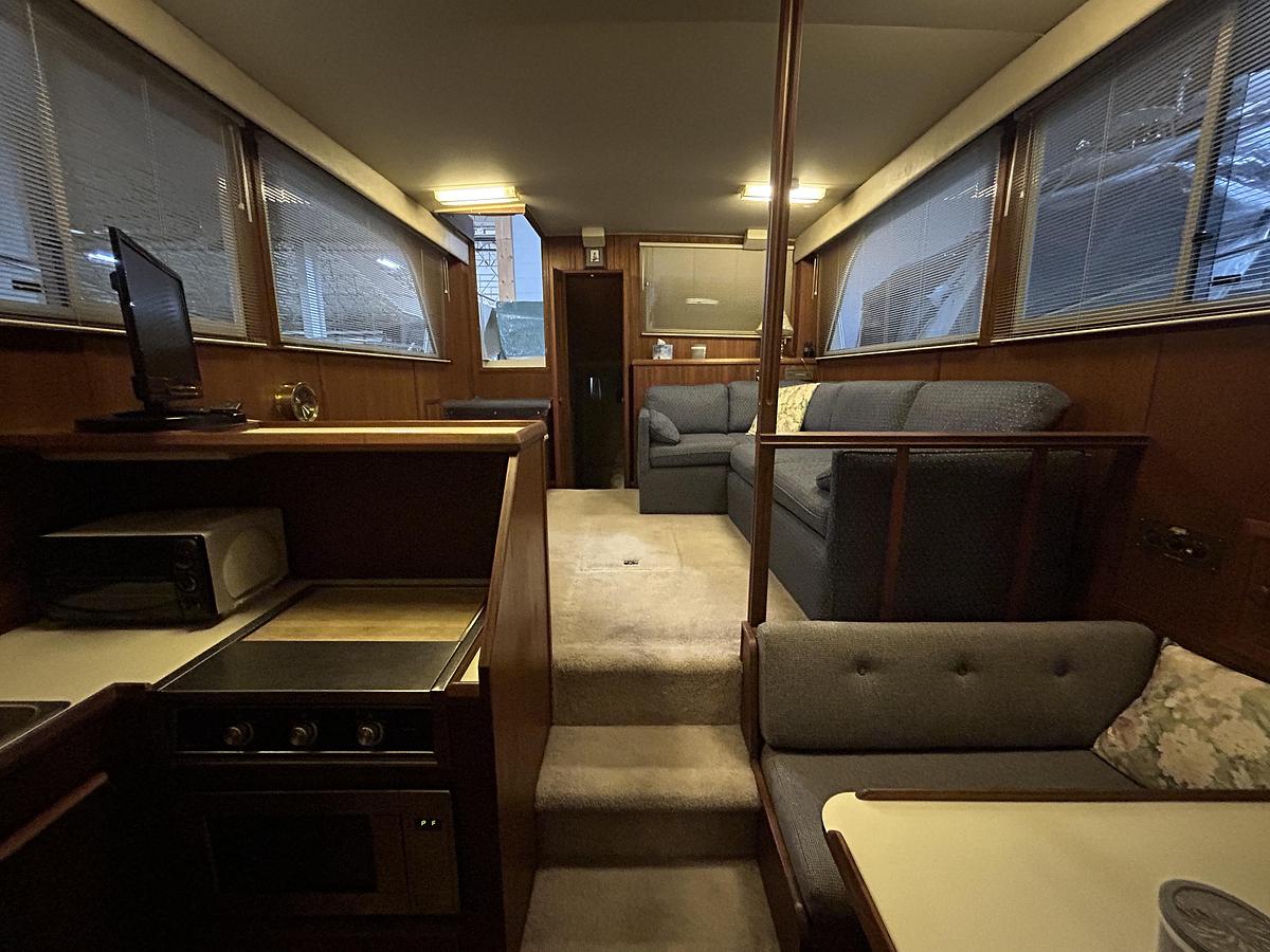 Used 1987 Chris-Craft 362 Catalina