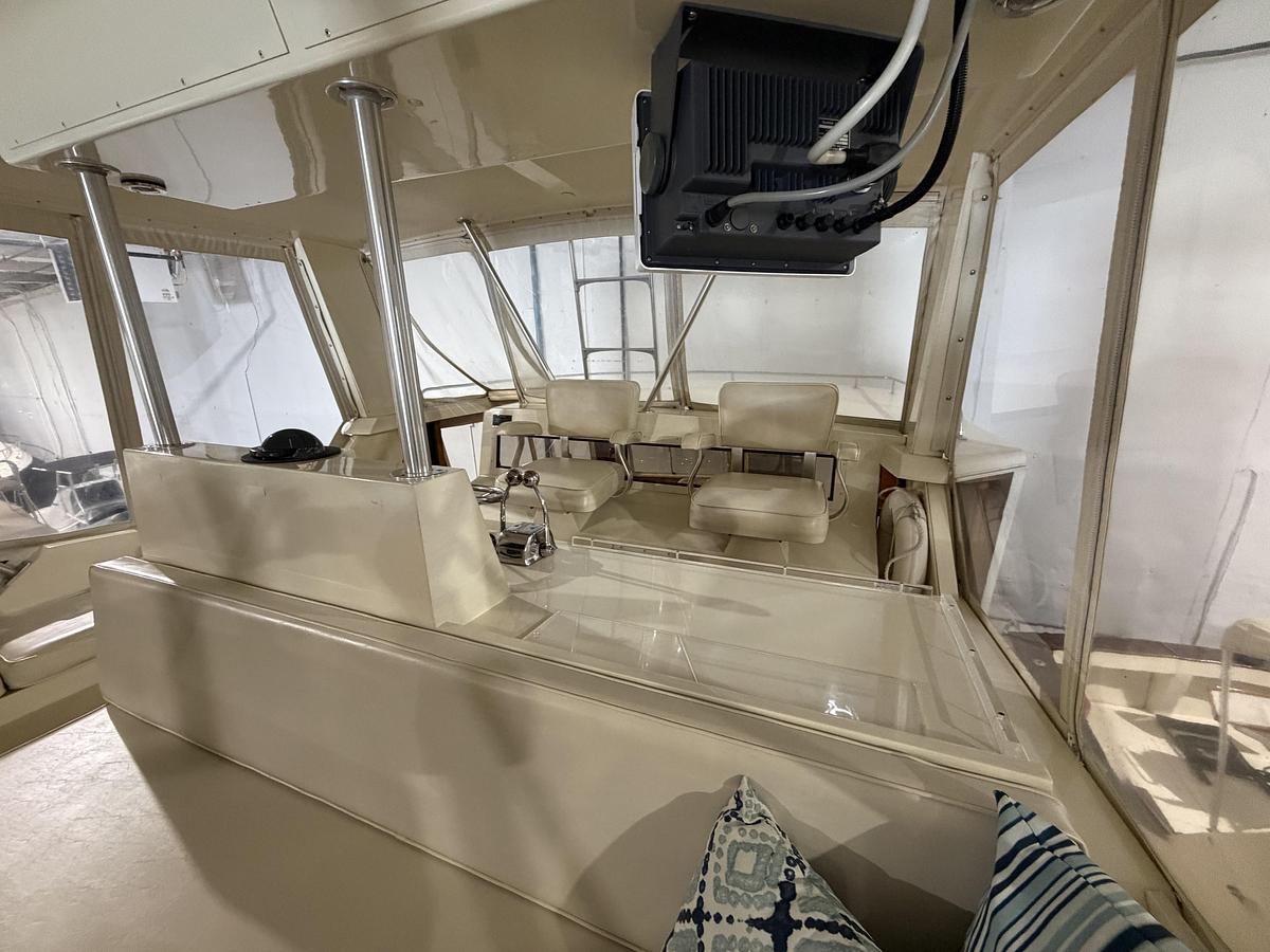 Used 1986 Viking 48 Motor Yacht
