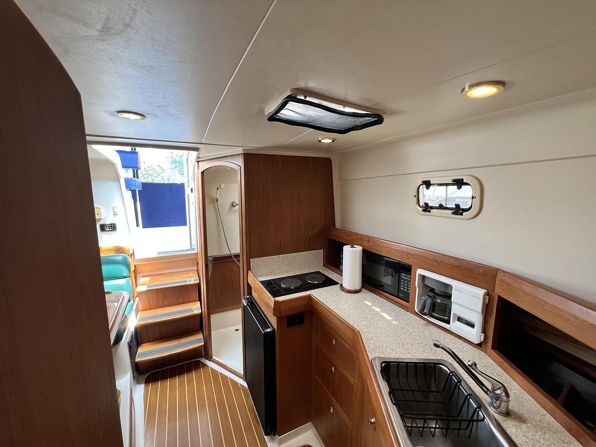 Used 2001 Mainship 34 Pilot