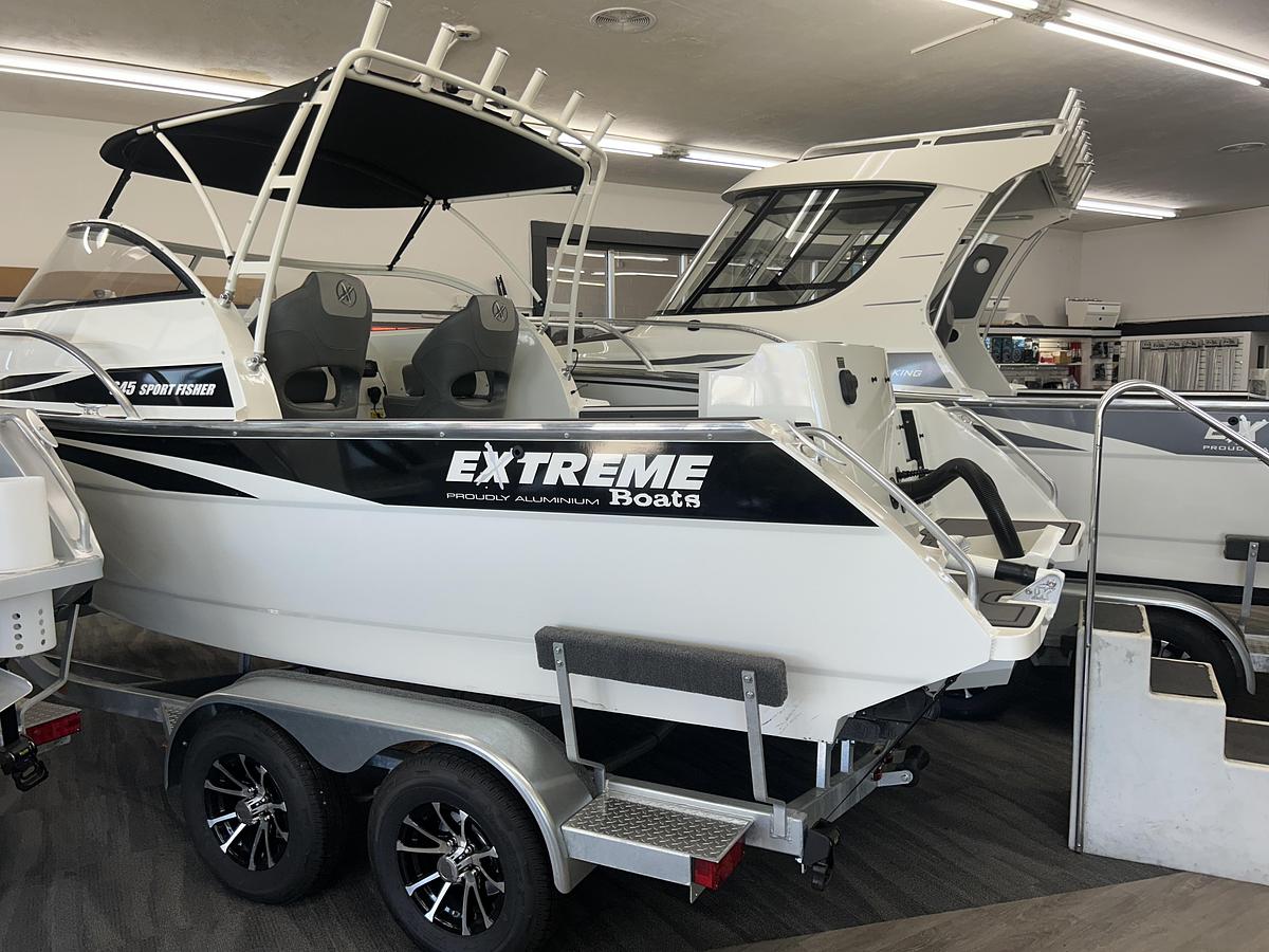 645 Sport Fisher