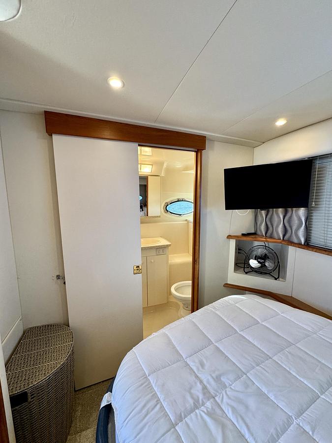 Used 1998  Silverton 352 Motor Yacht