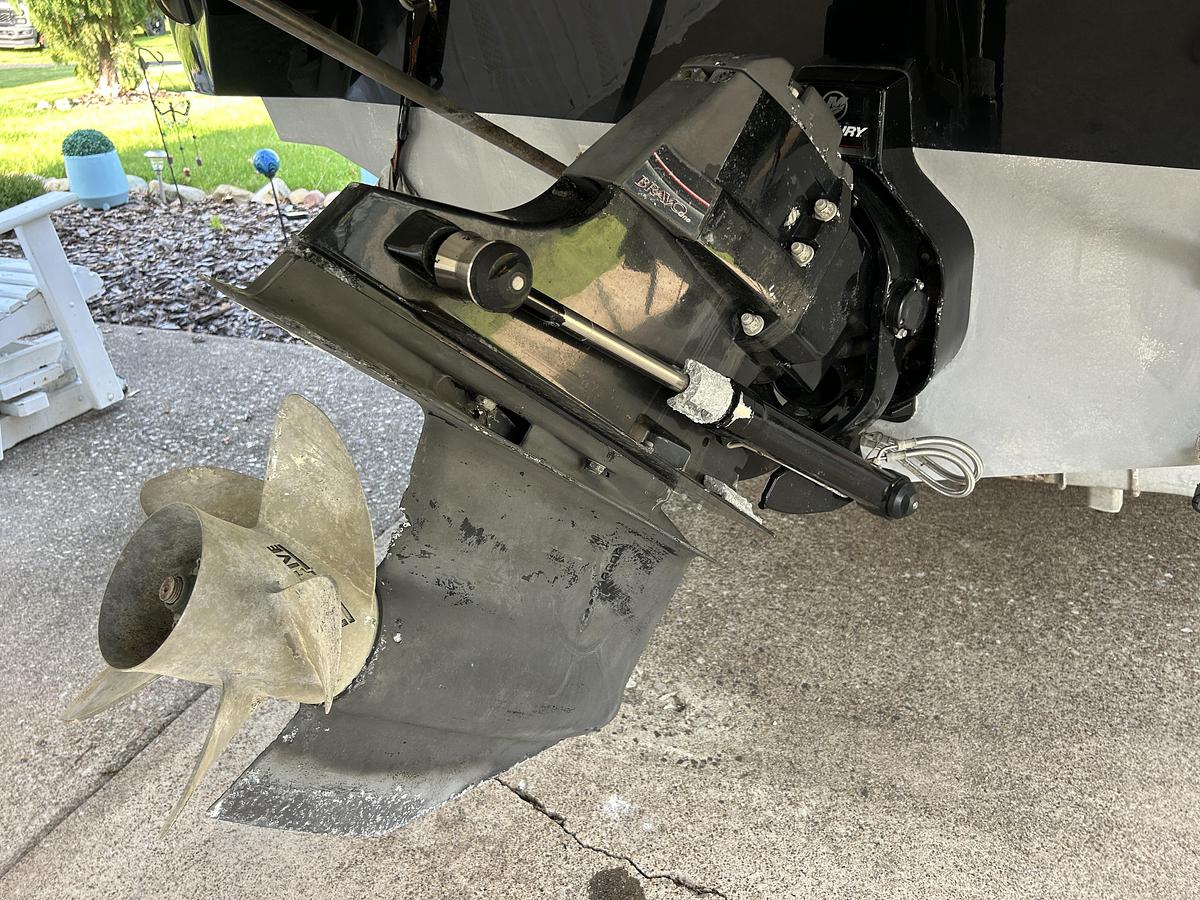 Used 2005 Ebbtide 2600