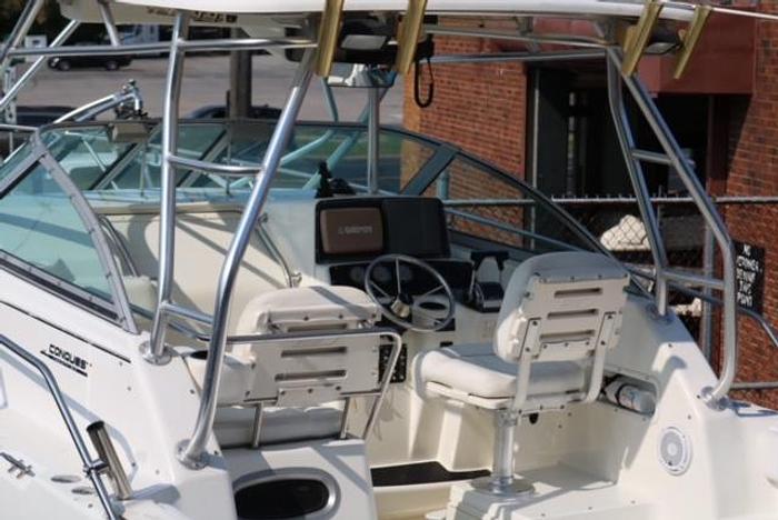 Used 2001 Boston Whaler 26 Conquest