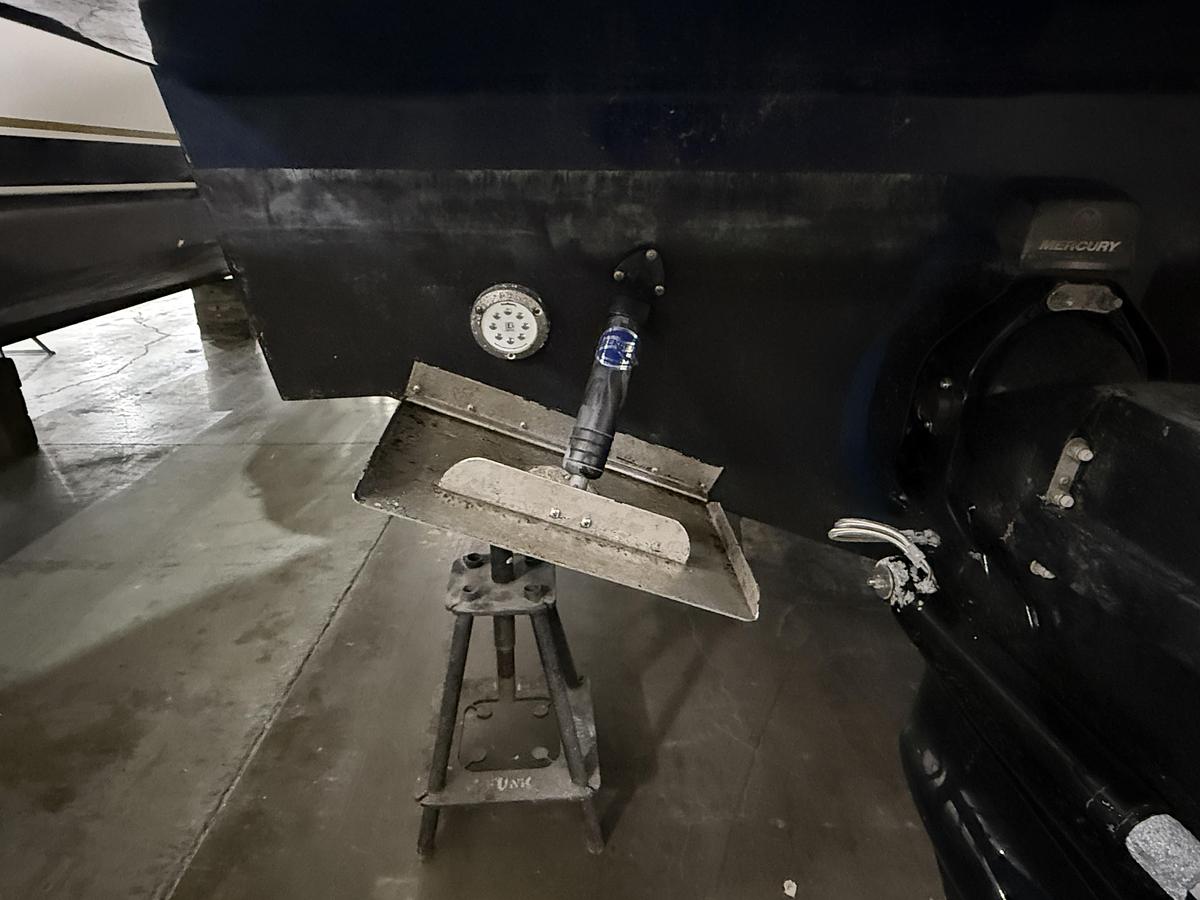 Used 2017 Sea Ray 330 Sundancer